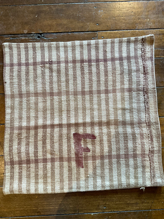 VINTAGE HANDWOVEN CUSHION 18x18