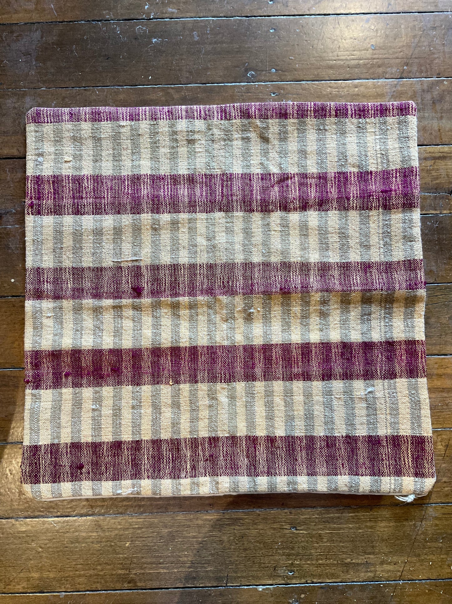 VINTAGE HANDWOVEN CUSHION 20x20