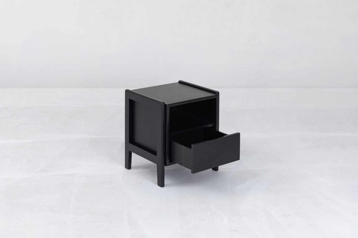 Plume 18" Nightstand