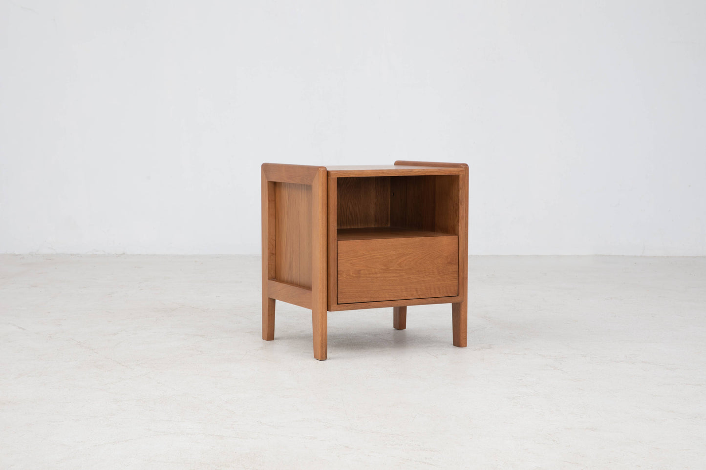 Plume 18" Nightstand