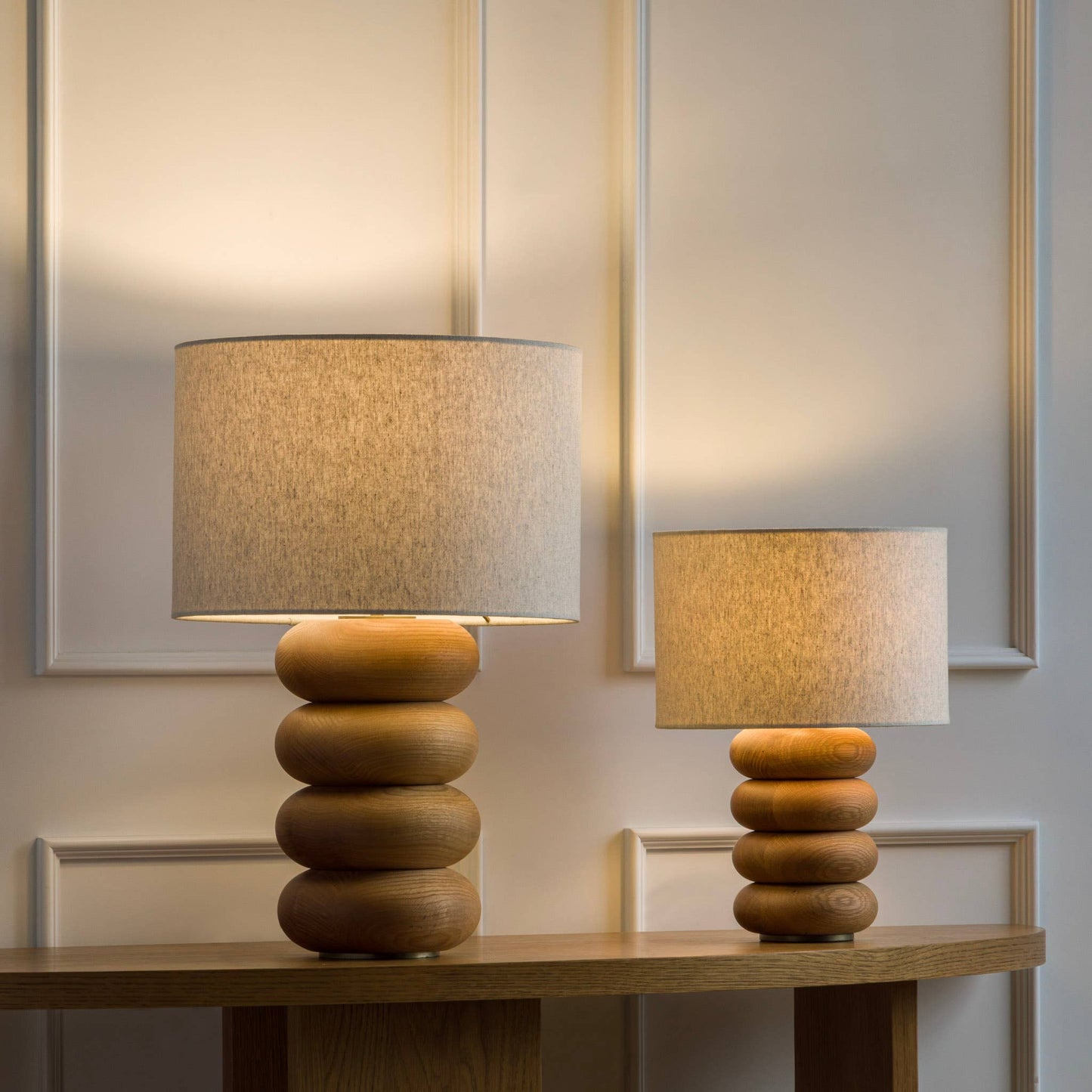 Sandia Oak Wood Table Lamp
