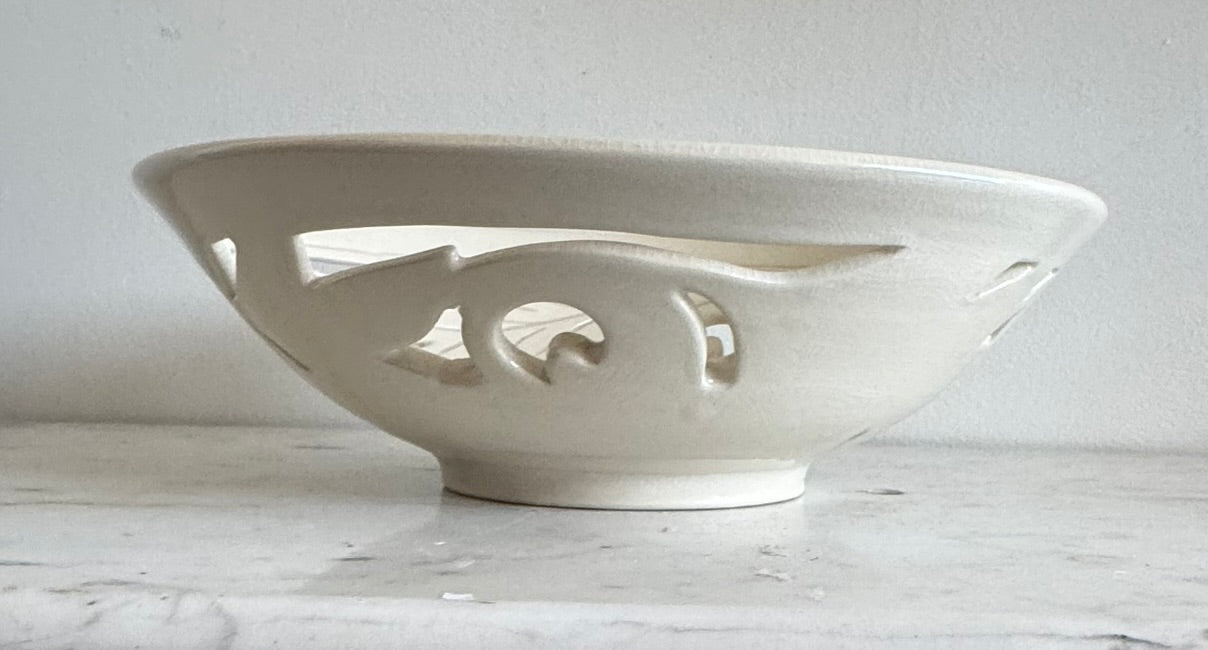 Ajoure pierced bowl