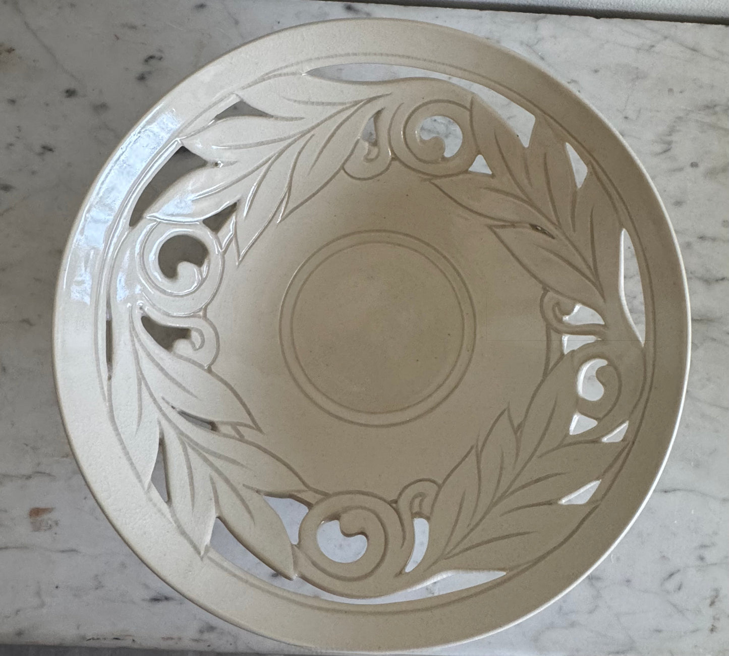 Ajoure pierced bowl