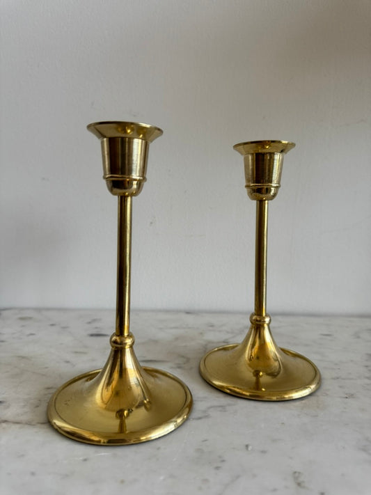 Brass candlesticks (md)