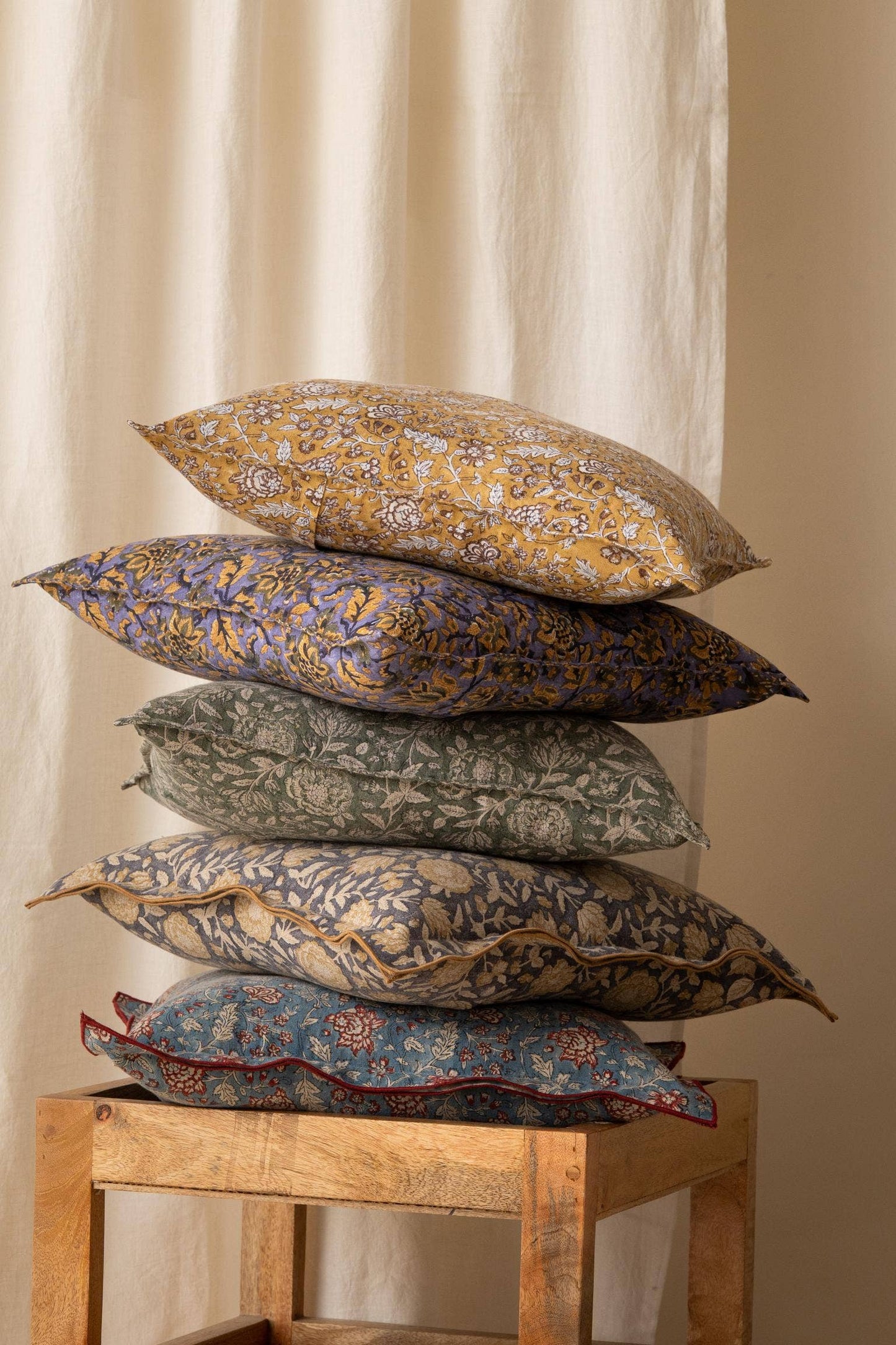 Block Print Riva Linen Cushion Cover– Eco-Friendly