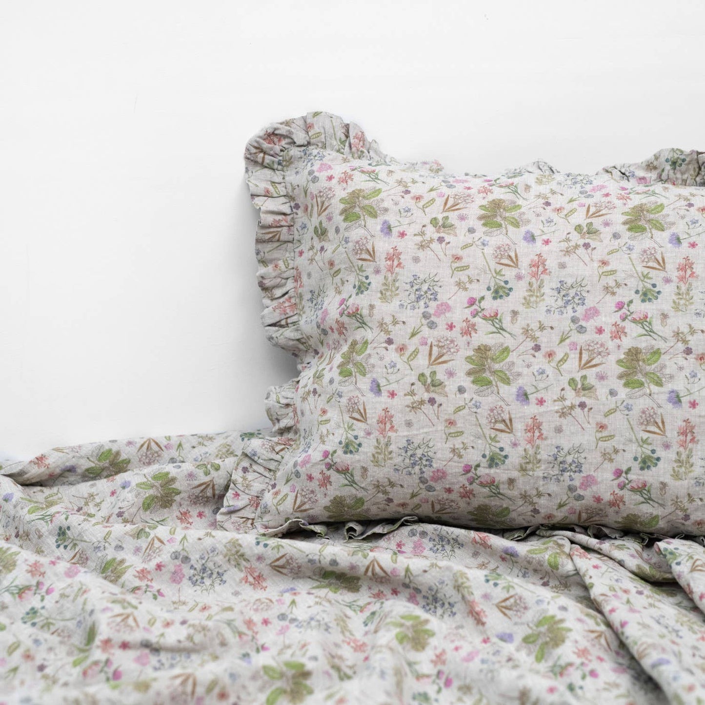 Botany 2 Linen Pillowcase with Frills